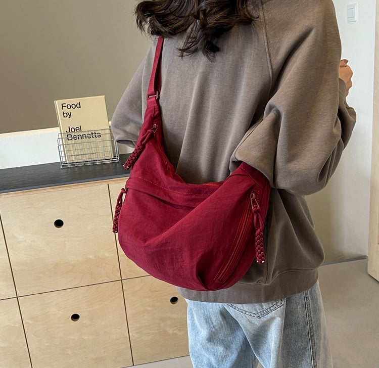 🎉Hot Sales - 50% OFF😍Designer Direct Sales👜Kvinnor Mode Plain Color Nylon Crossbody Hobo Bag